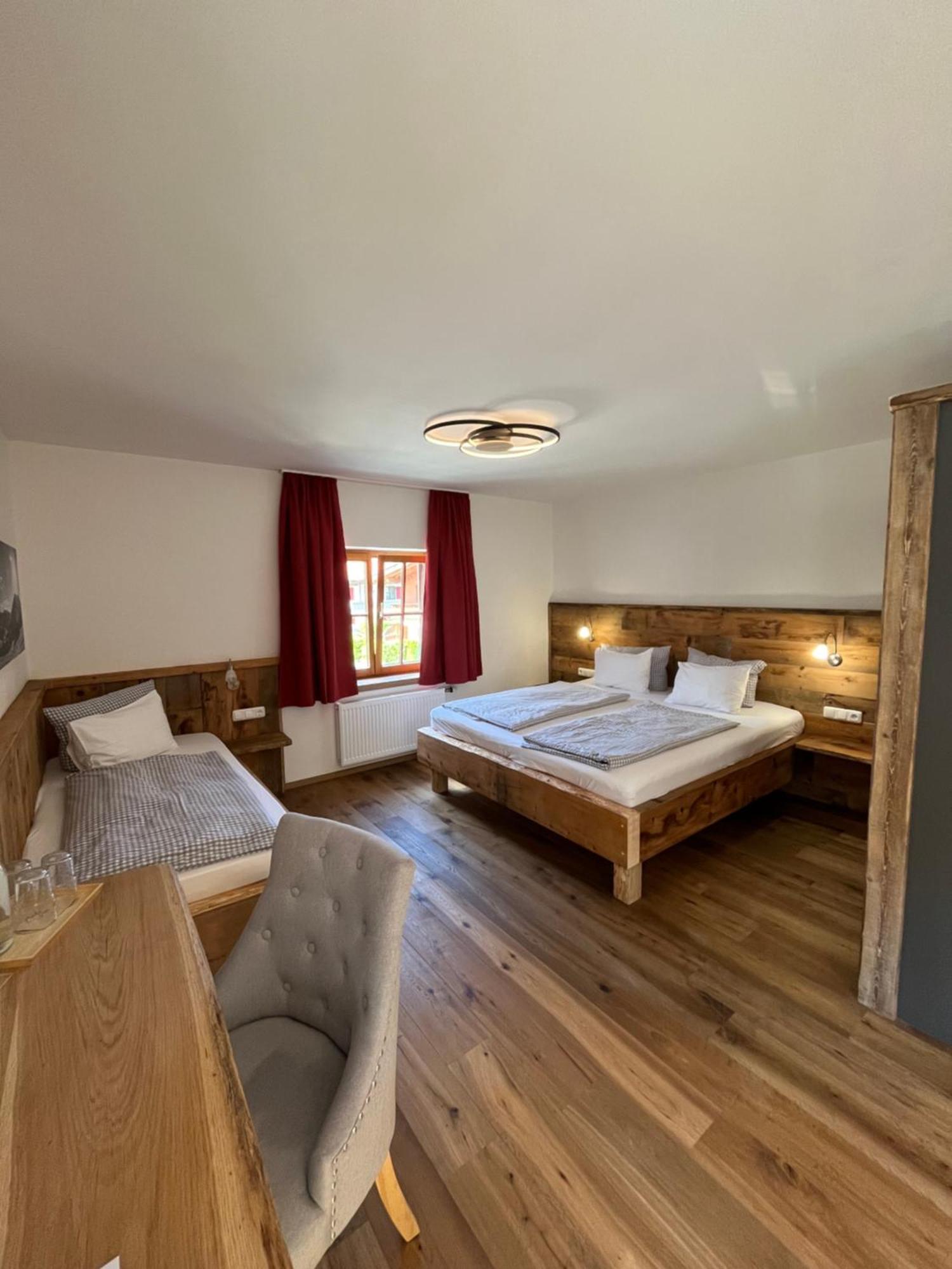 Hotel Garni Alpengruss Гармиш-Партенкирхен Экстерьер фото