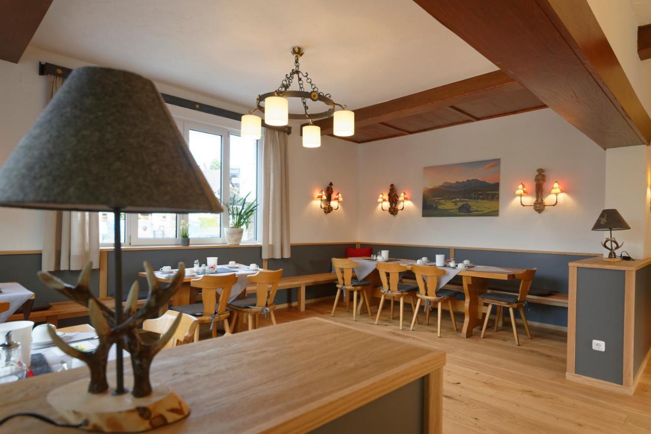 Hotel Garni Alpengruss Гармиш-Партенкирхен Экстерьер фото